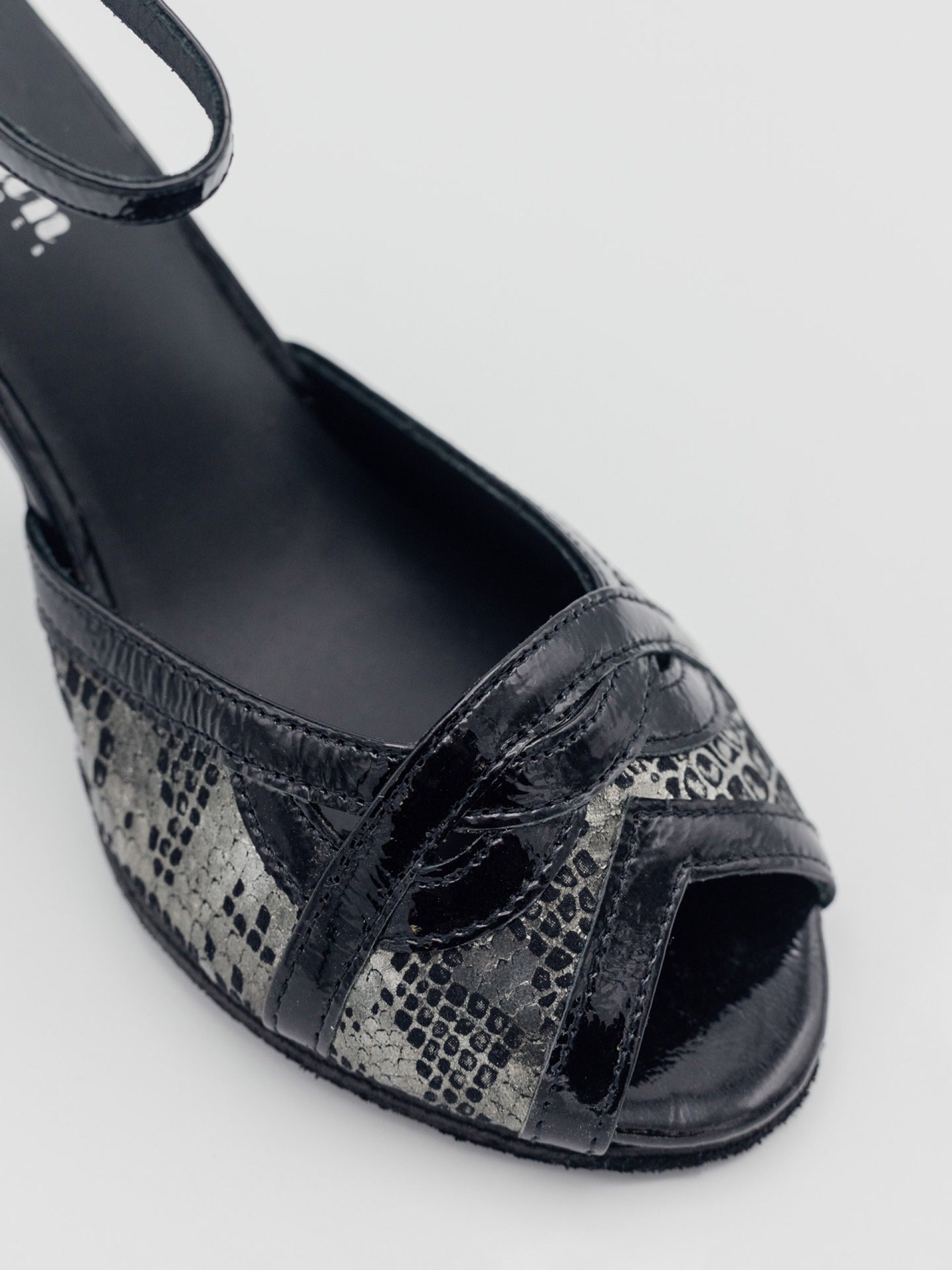 Benedita Negro Tacón 9cm